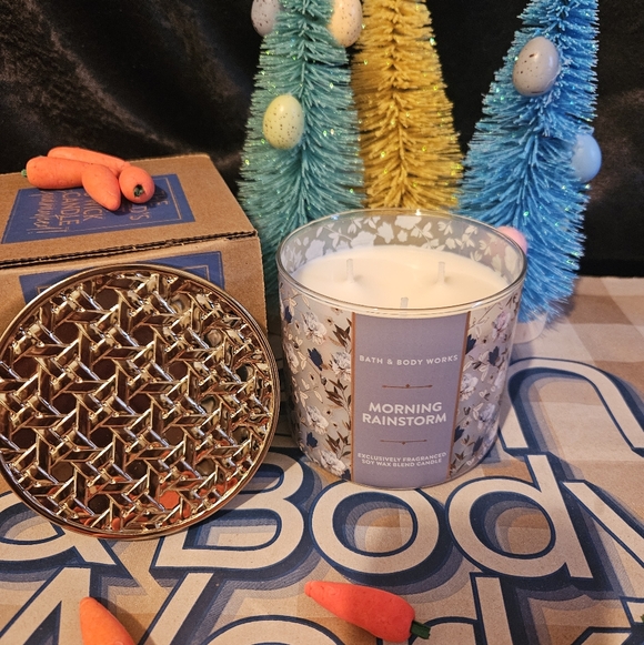 NWT Bath & Body Works Morning Rainstorm 3-Wick Candle and Soap Set - Blue - Picture 4 of 8